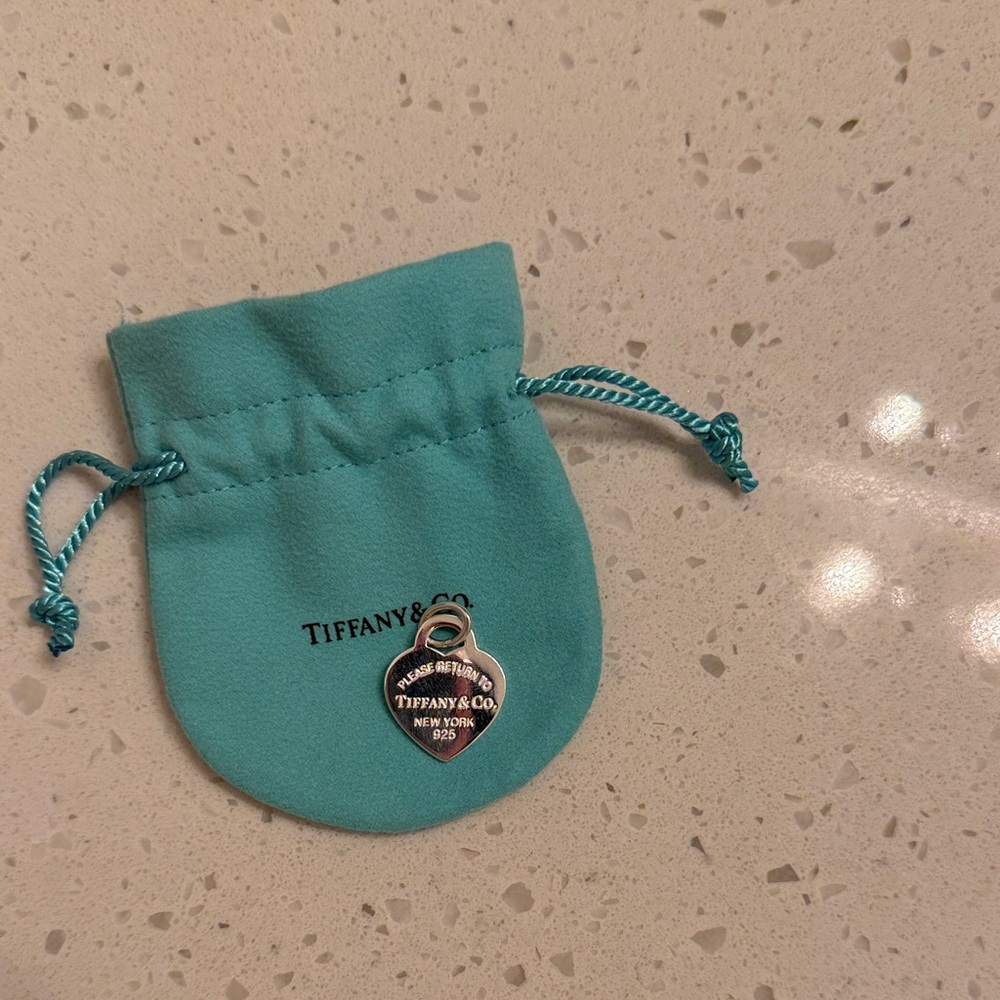 NEW Tiffany & Co. Return to Tiffany Silver Heart Charm